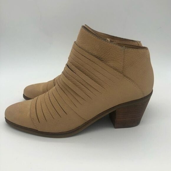 Lucky 🍀 Brand Booties 100% Leather - Picture 3 of 7